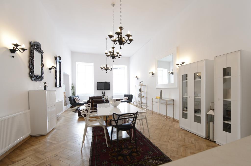 Casa Mandl Apartman Brassó Szoba fotó